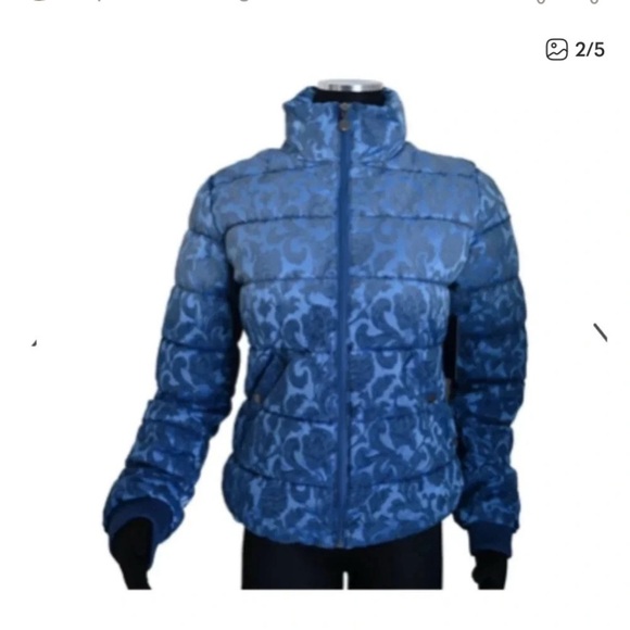 GUESS ASSUNTA BLUE PAISLEY ZIP UP LONG SLEEVE OMBRE PUFFER JACKET S - Picture 2 of 5